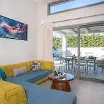 Villa Mandi & Jani By 