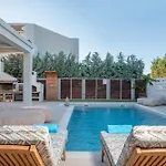 Villa Mandi & Jani By 
