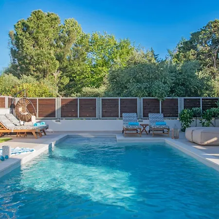 Villa Mandi & Jani By 