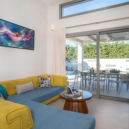 Villa Mandi & Jani By 