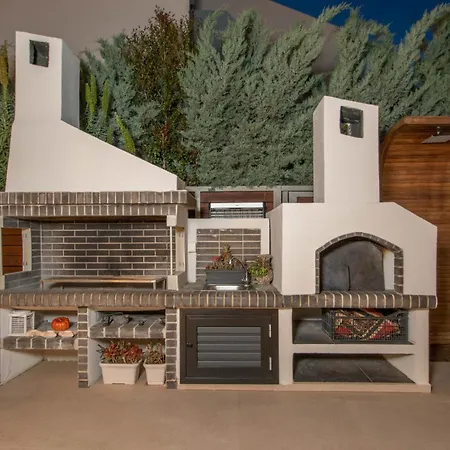 Villa Mandi & Jani By 