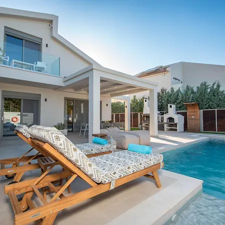 Villa Mandi & Jani By 