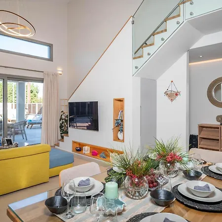 Villa Mandi & Jani By 